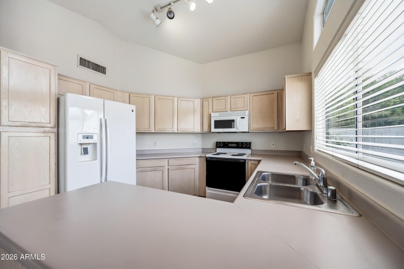 8-3930EWD-ocupix-RS-3-30-2026