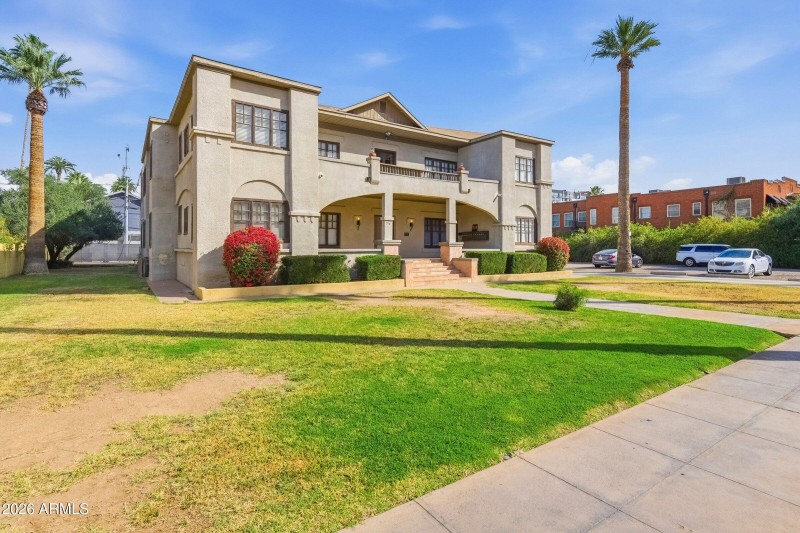 5-custom-314 W Roosevelt St-2