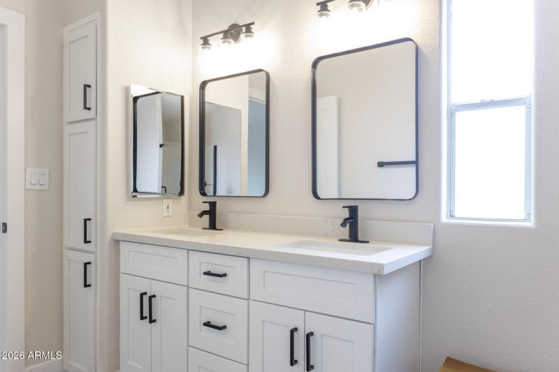 10290 N Katsina - Primary Bath View 2