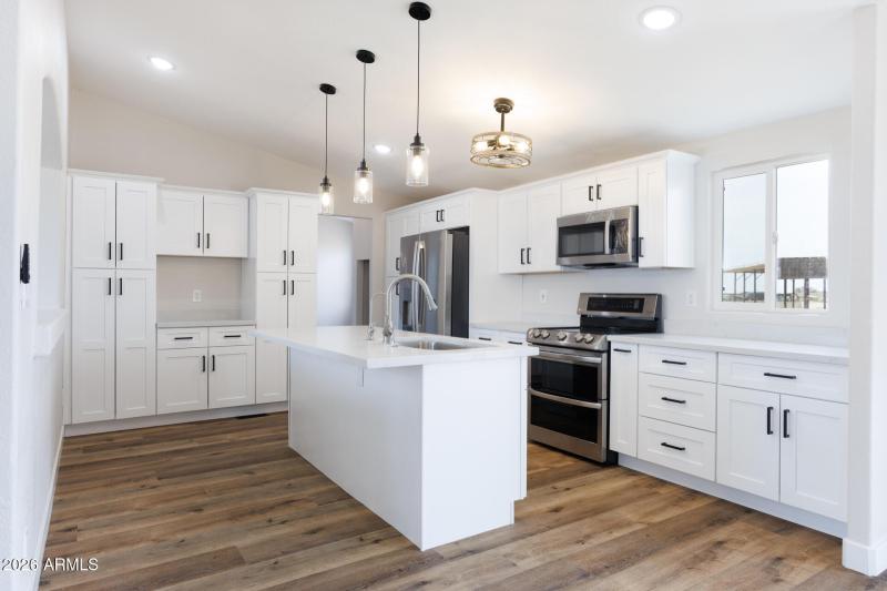 10290 N Katsina - Kitchen 1