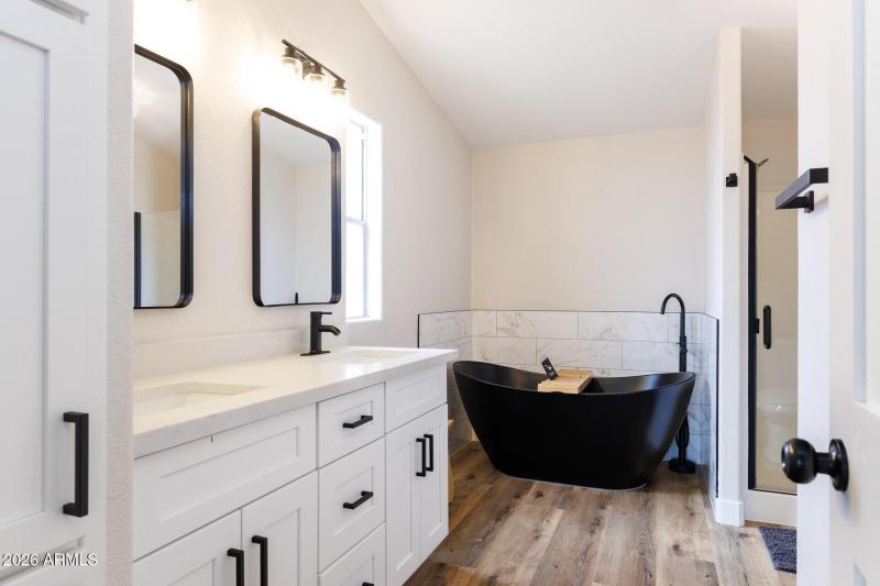 10290 N Katsina - Primary Bath