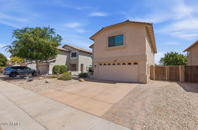 3-web-or-mls-23221 N 20th St Phoenix, AZ