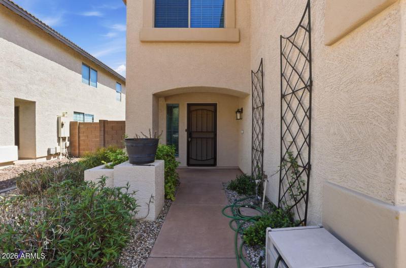4-web-or-mls-23221 N 20th St Phoenix, AZ