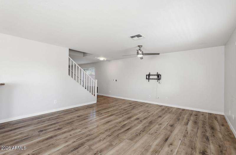 7-web-or-mls-23221 N 20th St Phoenix, AZ