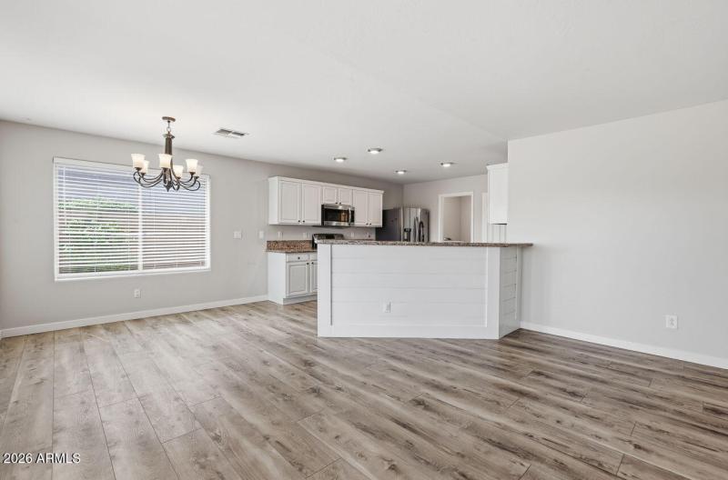 9-web-or-mls-23221 N 20th St Phoenix, AZ