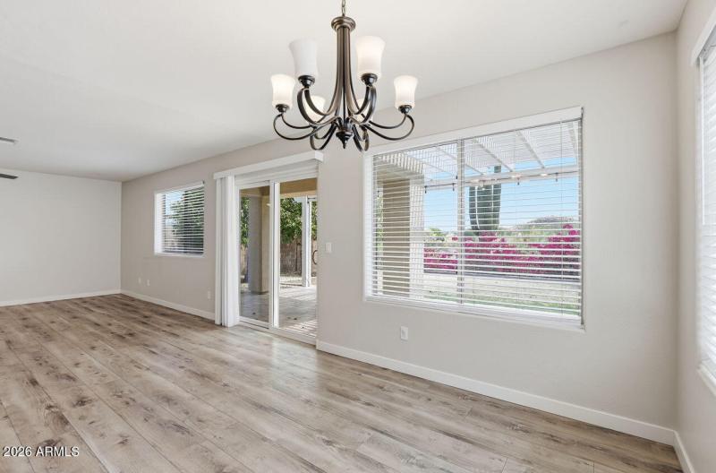 10-web-or-mls-23221 N 20th St Phoenix, A