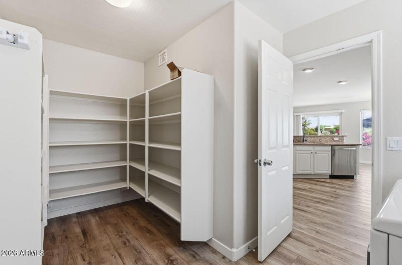 18-web-or-mls-23221 N 20th St Phoenix, A