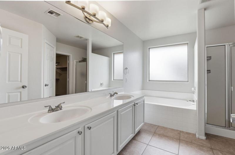 31-web-or-mls-23221 N 20th St Phoenix, A