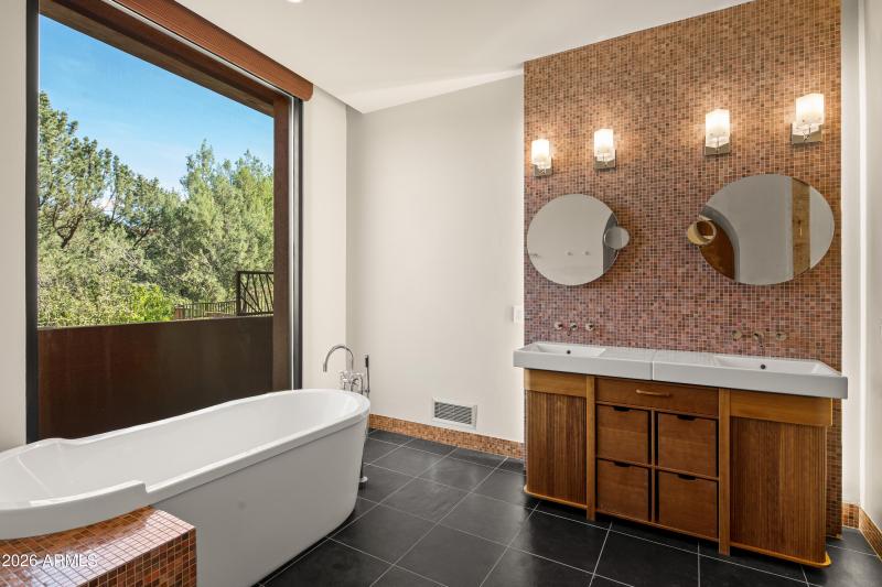 GUEST ENSUITE BATH 3 copy