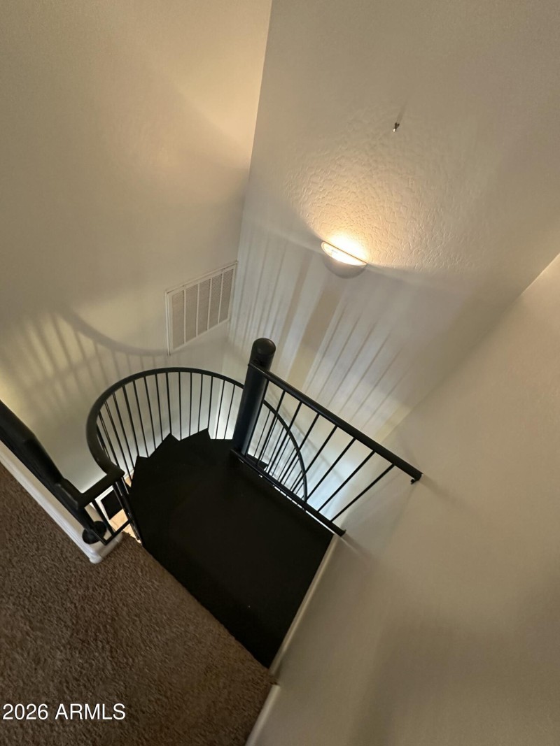 Spiral staircase to primary