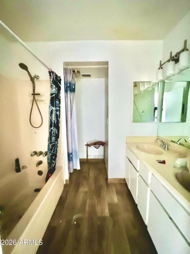 upstairs full bath