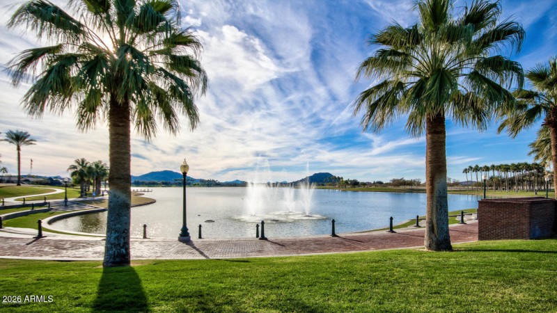 North Lake Fountain