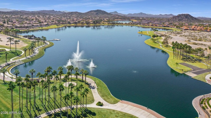 North Lake in Estrella