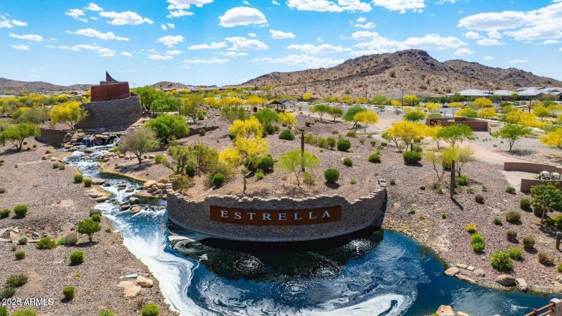 Welcome to Estrella