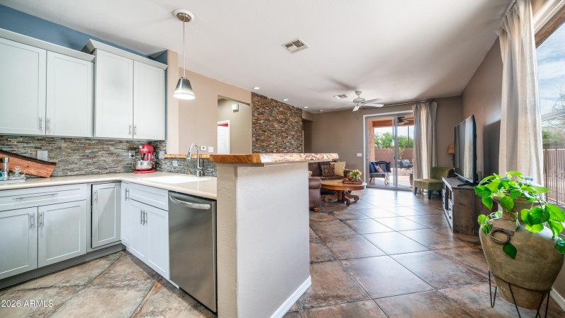6453 W Heritage Way Interior ReShoot-1