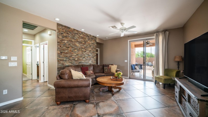 6453 W Heritage Way Interior ReShoot-10
