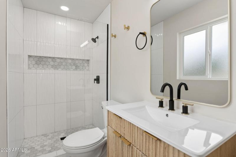 Attached Bathroom Full Shower