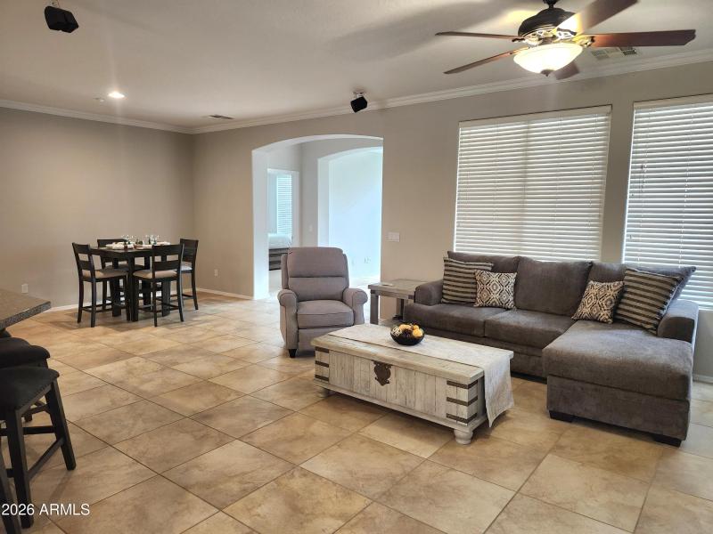 Great Rm & Formal Dining
