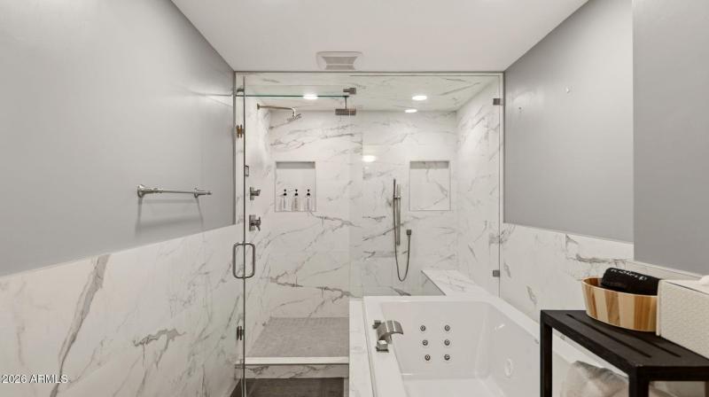Casita bathroom