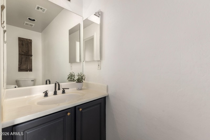 25 - Upstairs Guest Bathroom