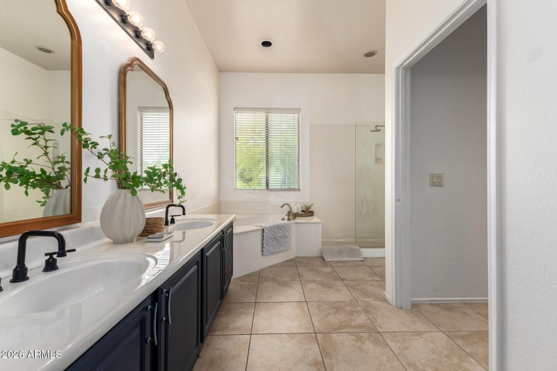 28 - Upstairs Primary Bathroom