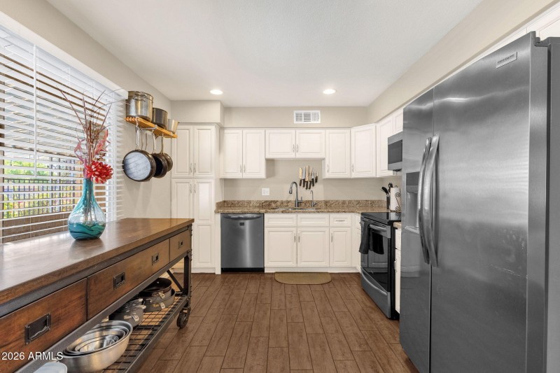Zoe Ella Kitchen 3