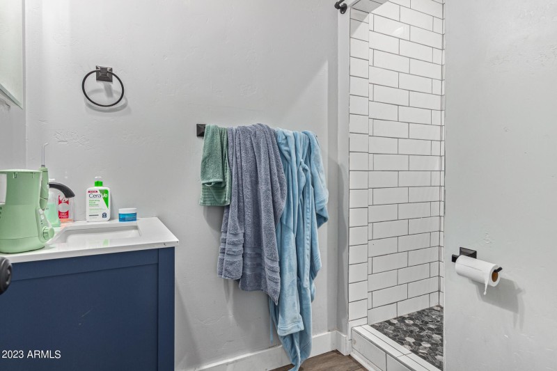 Unit 1 Bathroom #2