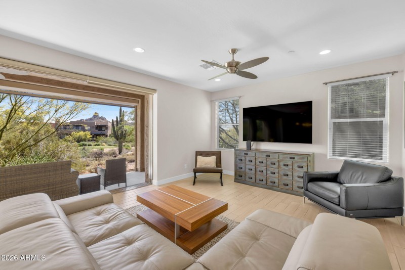 16-web-or-mls-322A2461