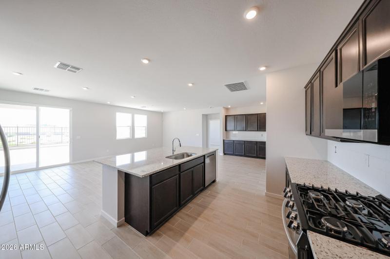 16_Willow_Lot-02_Carlsbad_New-Ranch_Styl