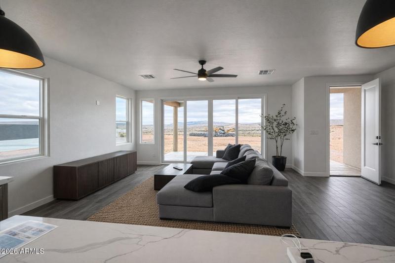 12 Sumner Cove - Staged-4