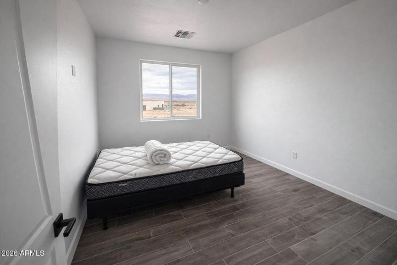 12 Sumner Cove - Staged-5 (1)