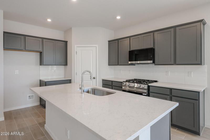 09_Lot 06-Teravalis_Buckeye-AZ-Home-For-