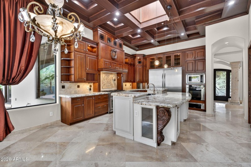 Kitchen with Island