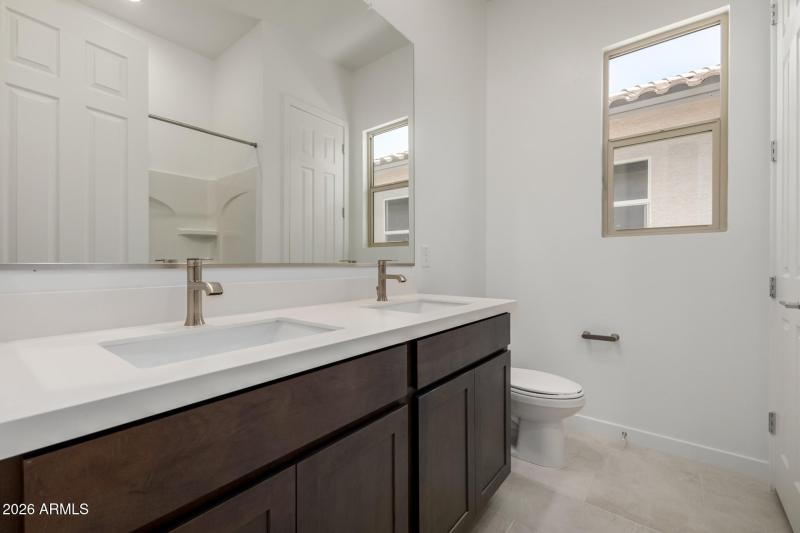 PHX_Landmarke_Lot 1184_Blush_413_bath2
