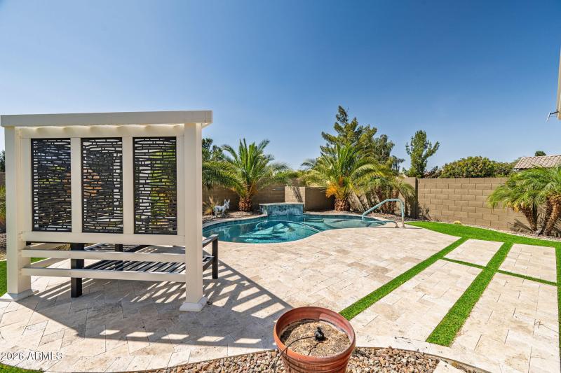2-web-or-mls-18926 N Arbor Dr-501