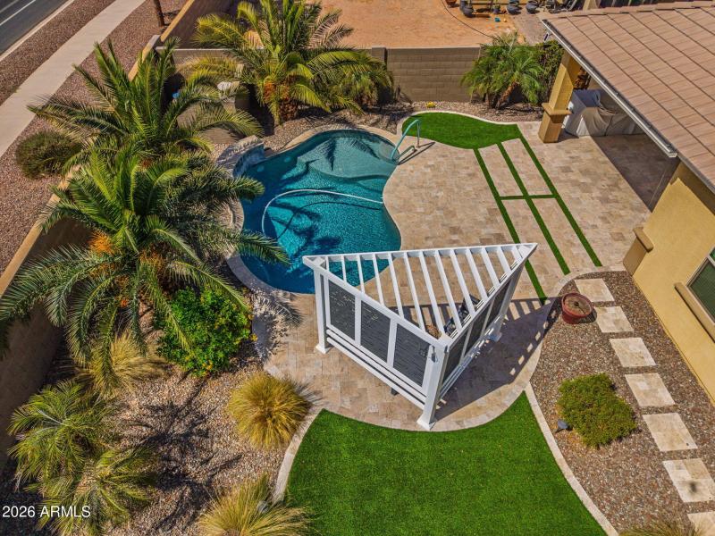 19-web-or-mls-18926 N Arbor Dr-518