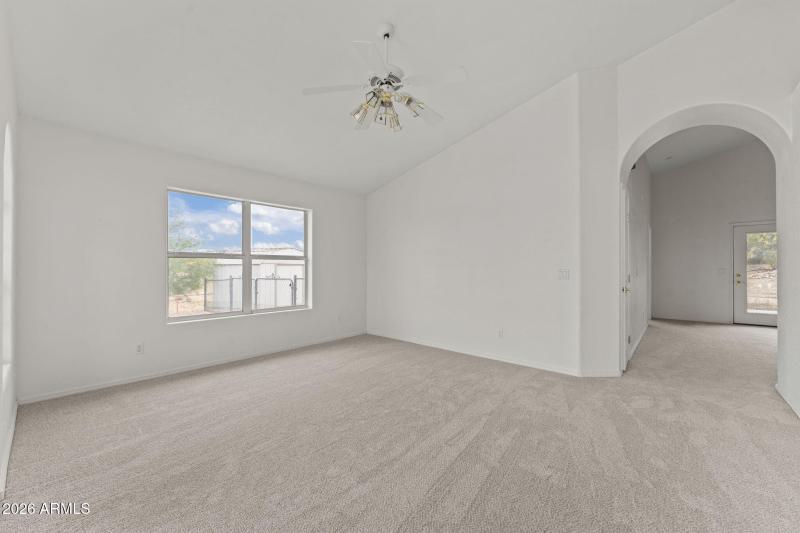 1847 Vista Dr