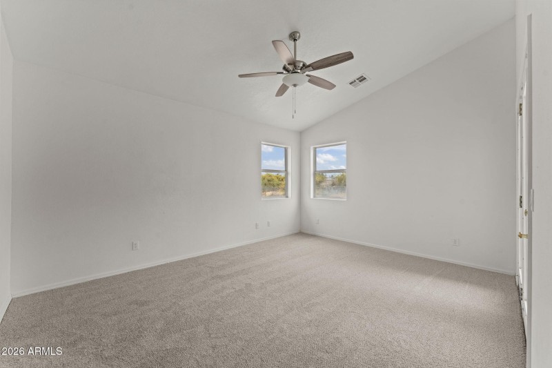 1847 Vista Dr