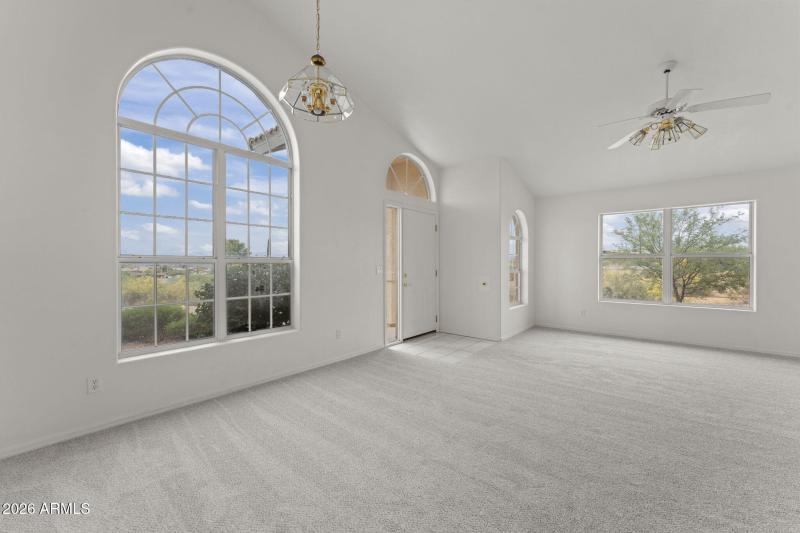 1847 Vista Dr