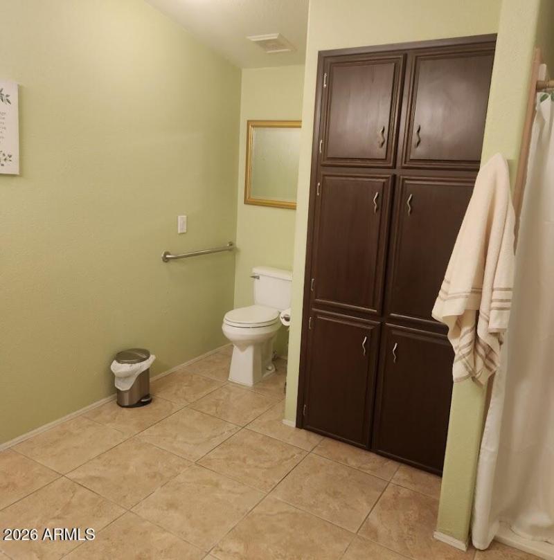CR Prim Bathroom 2
