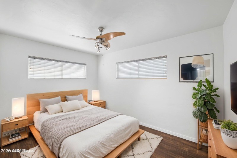 19-web-or-mls-1802-e-missouri-ave