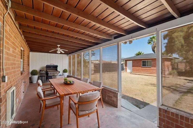 33-web-or-mls-1802-e-missouri-ave