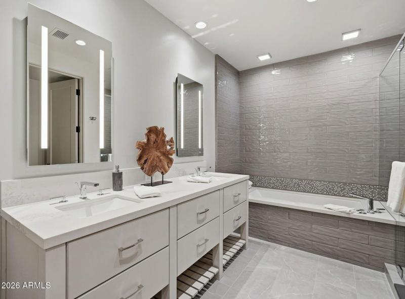 046_Guest Ensuite 2