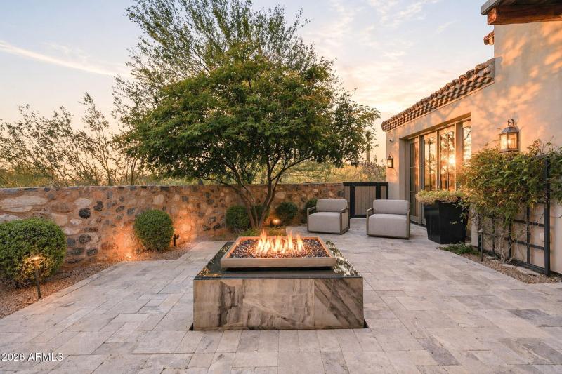 049_Patio Views