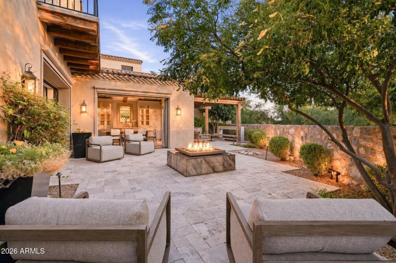 051_Patio