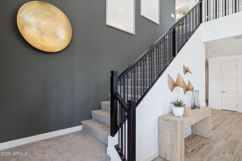 Stork-Sleek Stair Railing