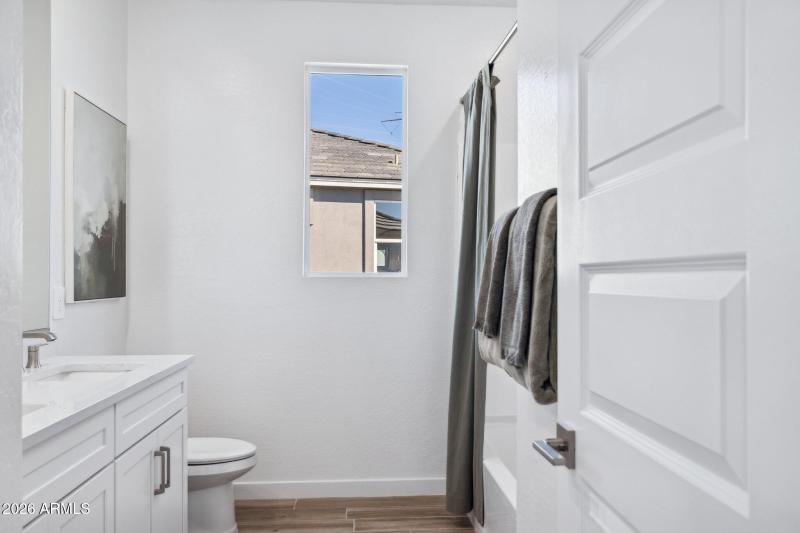 Stork-Second Floor Secondary Bath