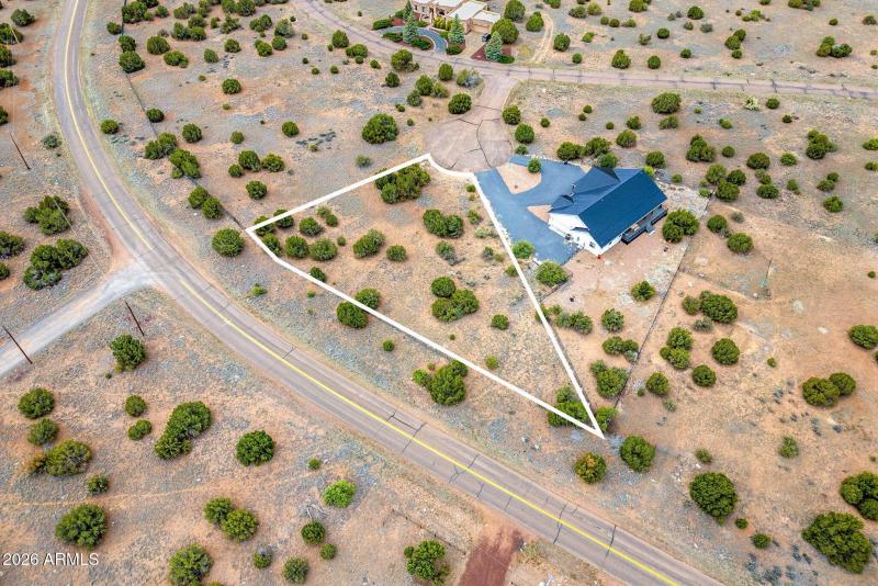 8456 W YUCCA PL 63, Show Low, AZ