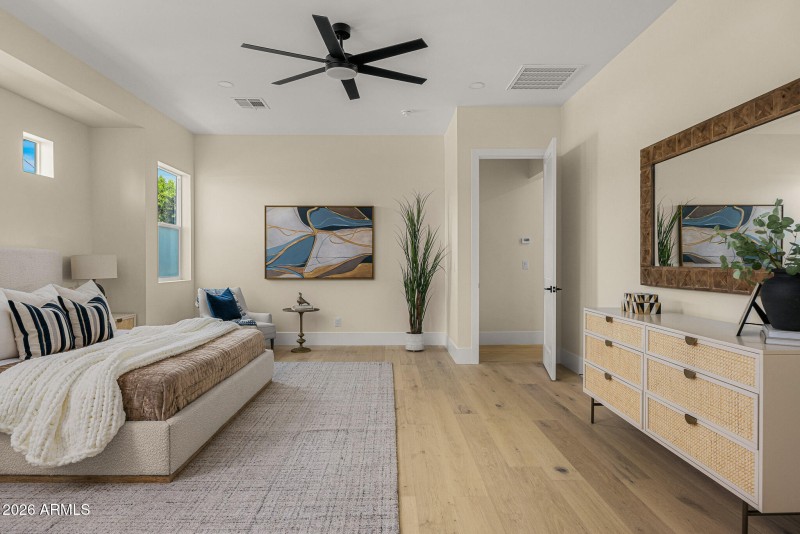 primary bedroom2