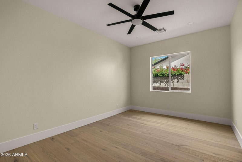 guest bedroom2